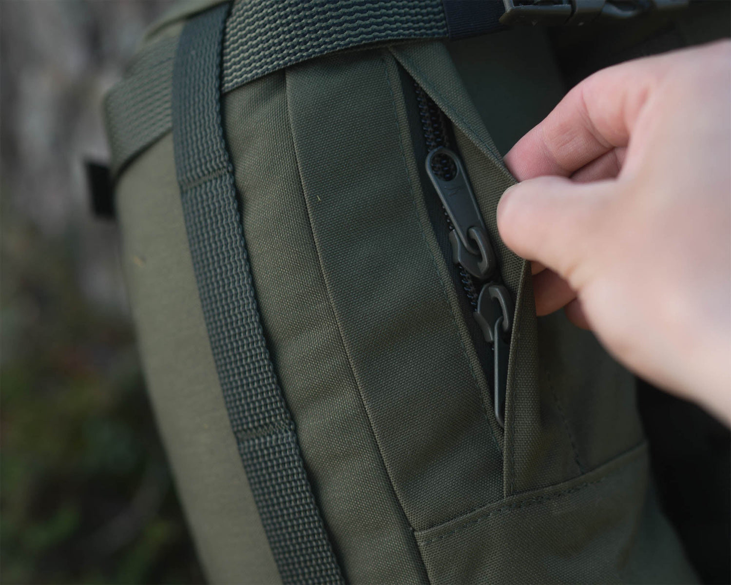 Side pouch 8L